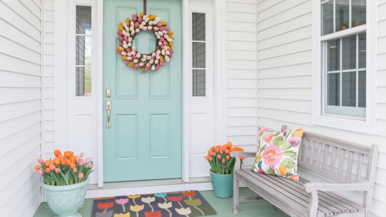 25 Sensational Spring Front Porch Decor Looks